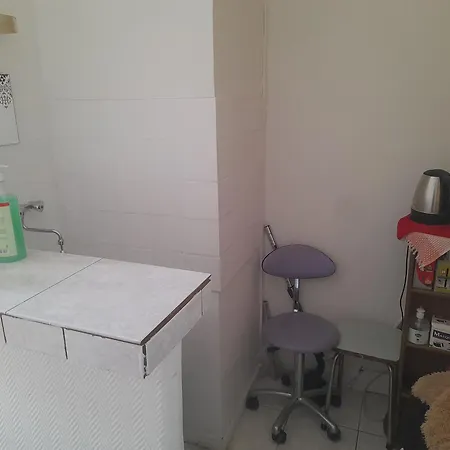 Abir מלון קפסולה